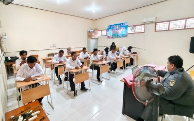 PELAKSAAN UJIAN UPK KELAS 12 PAKET C PKBM MAWAR