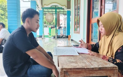 UJIAN PRAKTIK HARI PERTAMA SISWA PUTRA KELAS 12 PKBM MAWAR