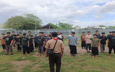 KEGIATAN EKSTRAKULIKULER PRAMUKA PARA PROGRAM KELAS JAUH PKBM MAWAR DI PONDOK DARUL IHSAN